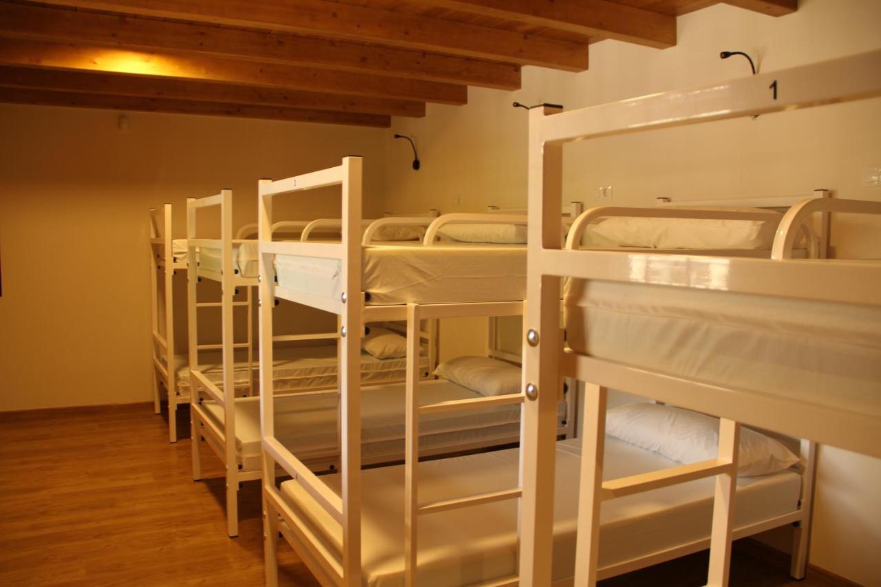 Casa Lixa Hotel Rural Albergue Las Herrerias Ngoại thất bức ảnh